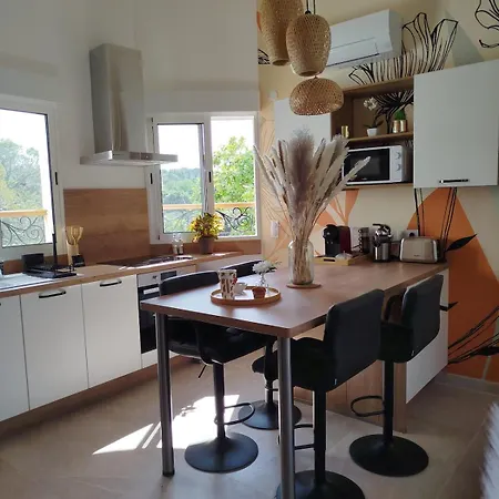 Appartement Cozy, Bright, Air-conditioned 2-room With Mezzanine & Terrace Fréjus