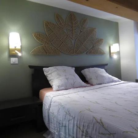 Cozy, Bright, Air-conditioned 2-room With Mezzanine & Terrace Appartement Fréjus