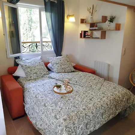 Cozy, Bright, Air-conditioned 2-room With Mezzanine & Terrace Fréjus