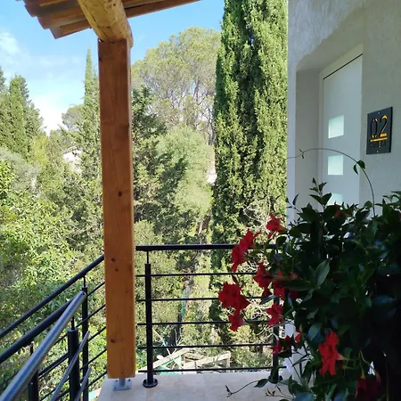 Cozy, Bright, Air-conditioned 2-room With Mezzanine & Terrace Appartement Fréjus
