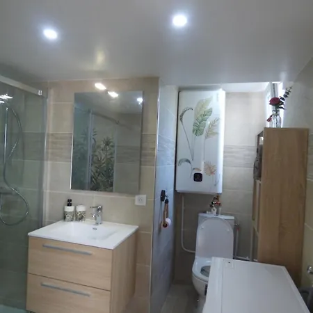 Appartement Cozy, Bright, Air-conditioned 2-room With Mezzanine & Terrace *