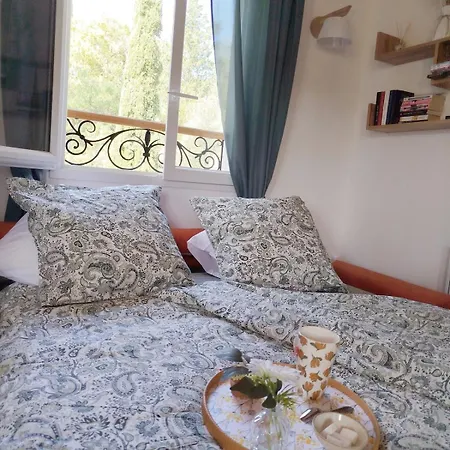 Cozy, Bright, Air-conditioned 2-room With Mezzanine & Terrace Appartement *