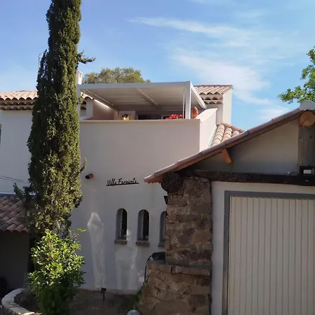 شقة Cozy, Bright, Air-conditioned 2-room With Mezzanine & Terrace *