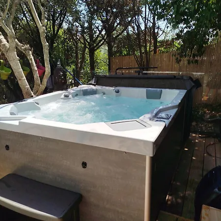 Cozy, Bright, Air-conditioned 2-room With Mezzanine & Terrace *
